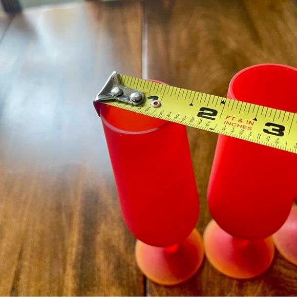 Six Vintage MCM Satin Red/Orange fluted Cordial glasses. Bases UV reactive. - Picture 15 of 16